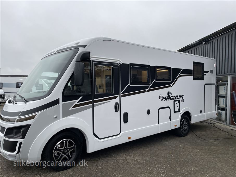Elnagh Magnum 582